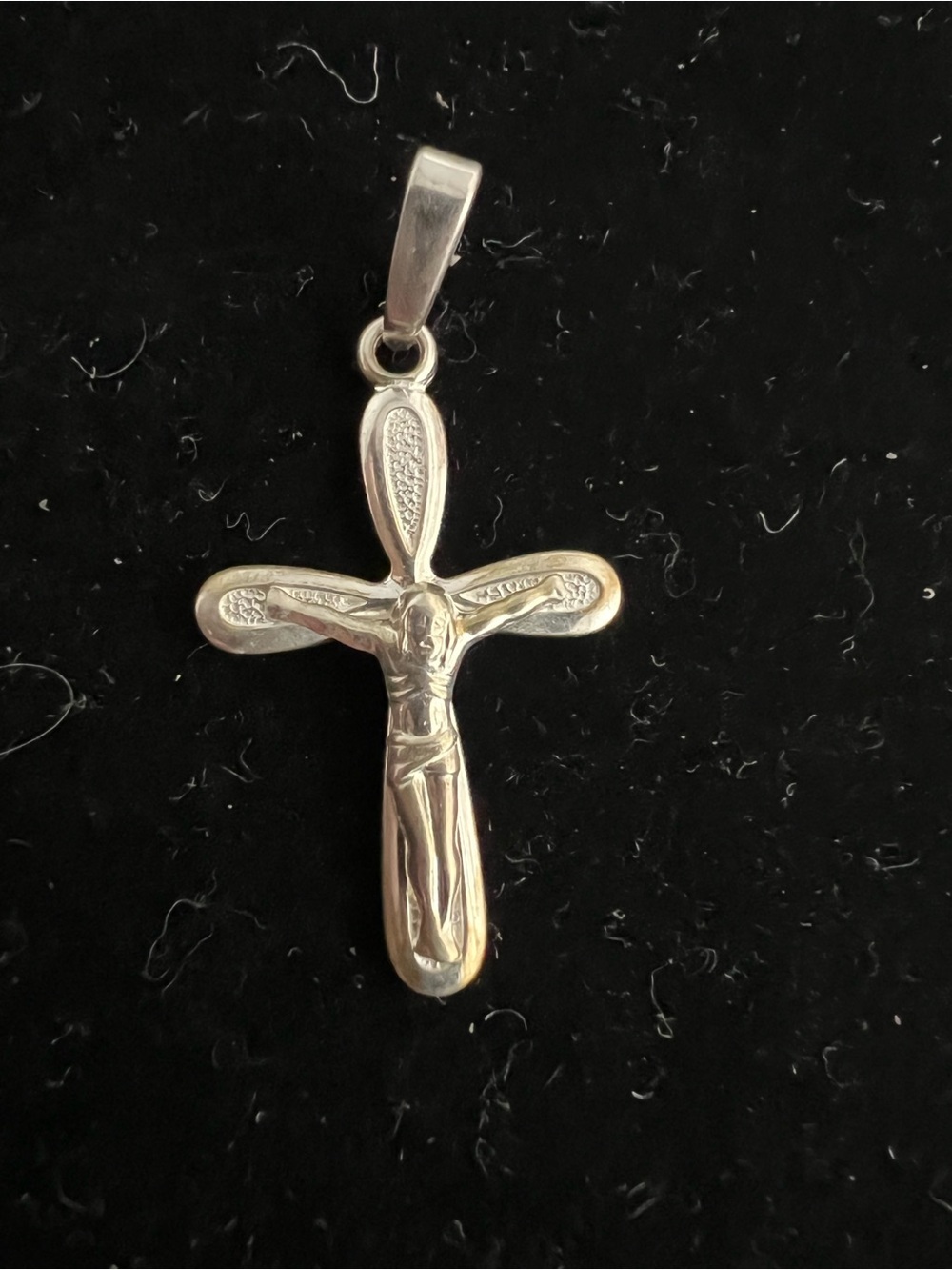 925 Sterling Silver Crucifix Pendant - Silver cross